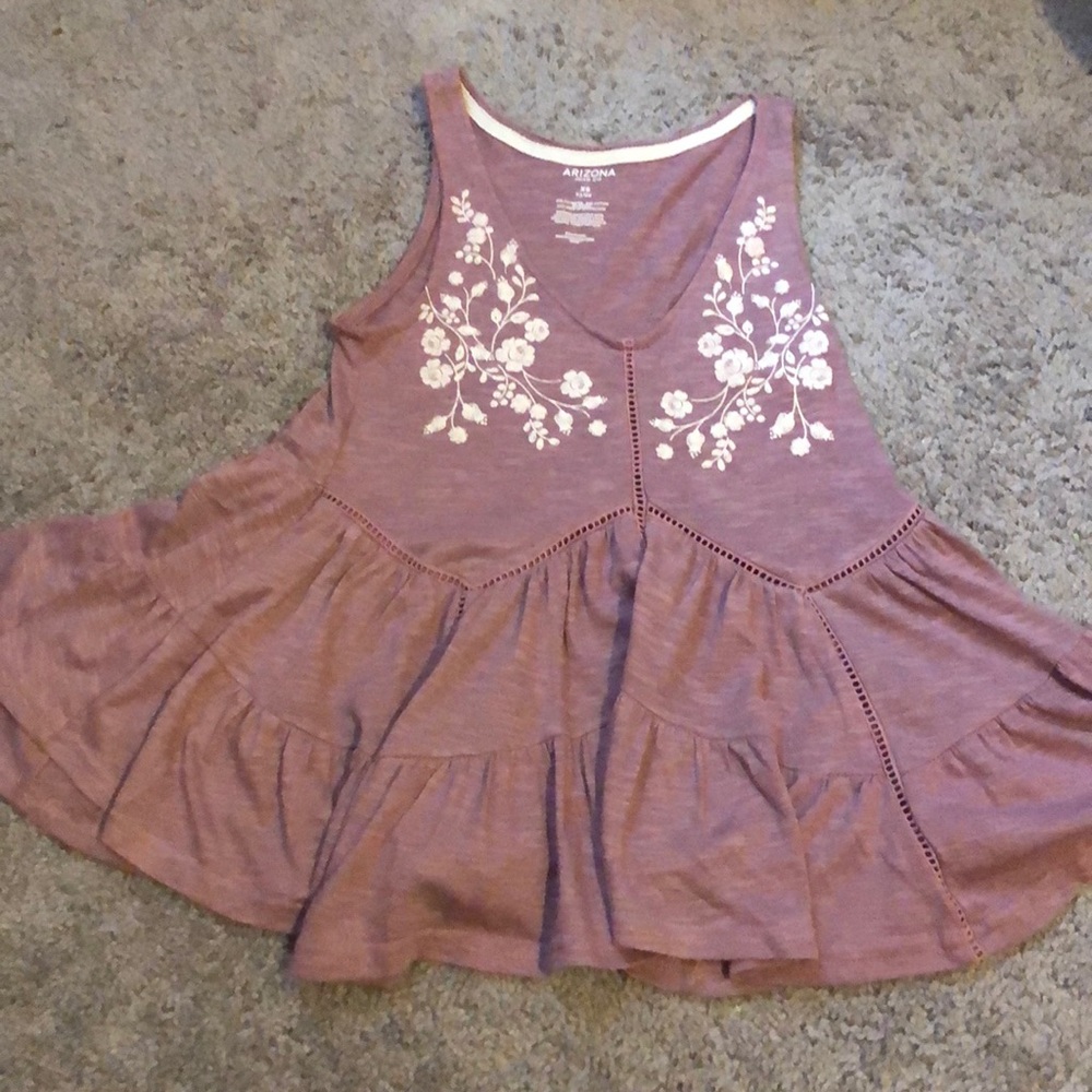 mauve tank top with white flowers